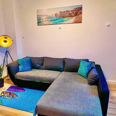 Bis 5 Personen, Parkplatz, Arbeitsplatz Apartment Solingen