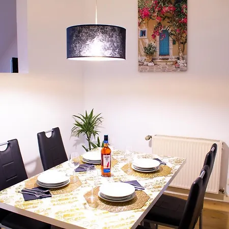 Apartmán Bis 5 Personen, Parkplatz, Arbeitsplatz *